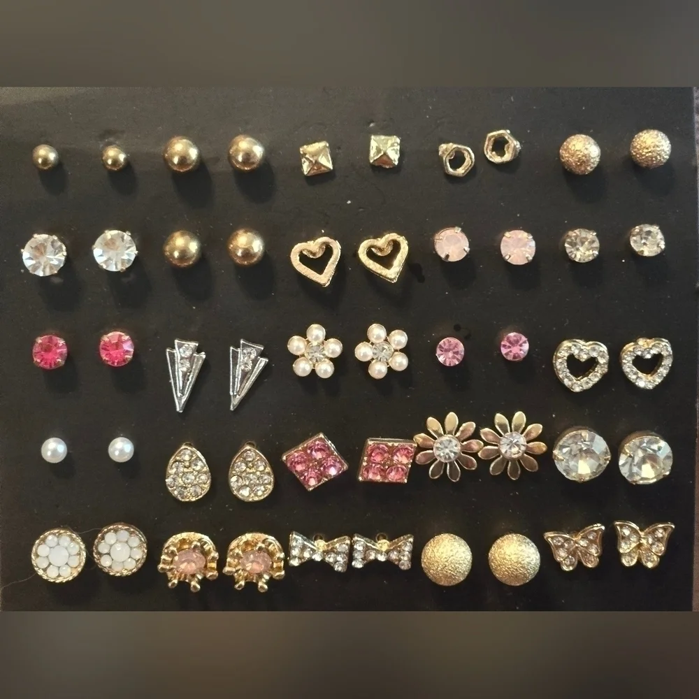 NWOT, CASSIECA, 30 Assorted Stud and Dangle Earrings, Very cute and Stylish!!